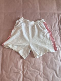 （分類：）位於 。 由 nnisme_123 提交（商品編號 1461139149，圖片 1）。簡介： 。