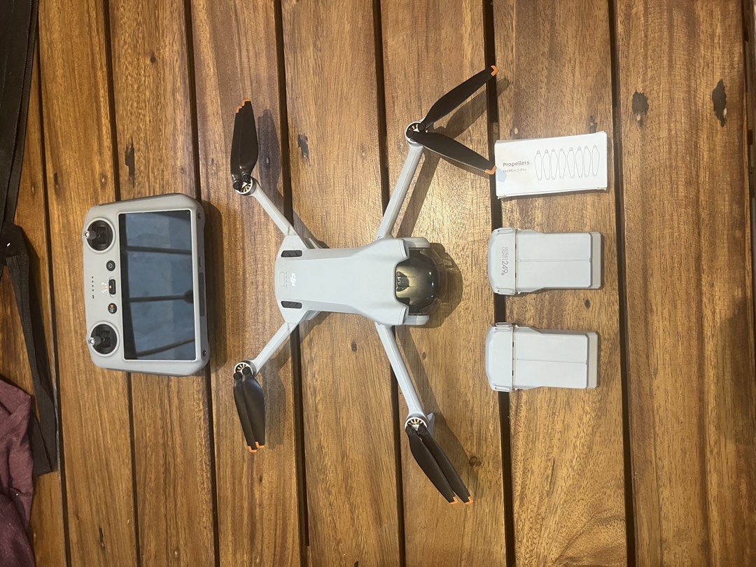 DJI MINI 3 RC (Category: Drones) located in Cavite. Submitted by davidsugal (Listing ID 1461123721, Image 2). Description: The product includes: DJI Mini 3 1x 38 min battery (9 life cycle) 1x 51 min battery (5 life cycle) DJI Rc DJI Bag Charging Hub soon .