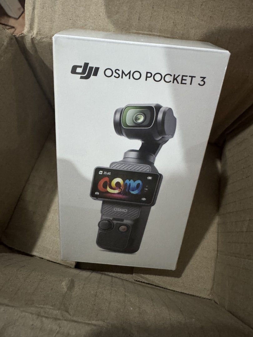 DJI Osmo Pocket 3 Gimbal Camera (Category: Cameras) located in Caloocan City. Submitted by shopmainland (Listing ID 1461152866, Image 2). Description: - DJI Osmo Pocket 3 - Brandnew Sealed Rfs: Doble yung nabili hindi na marefund/marerurn Selling in rush price wala nang tawad. Pickup meetup or delivery.