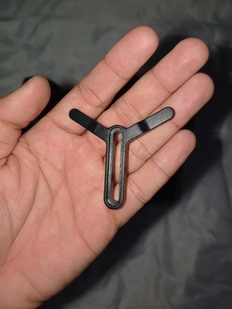 DJI RSC2 Gimbal (Category: Gimbals & Stabilizers ) located in Manila. Submitted by franciscoo91672 (Listing ID 1461276515, Image 3). Description: - DJI Ronin-SC Gimbal - Perfect for smooth, professional video shots - Includes camera mounting plate - Includes grip - Includes small Y-shaped tool - All parts shown in photos are included - Ready for your next filming project.