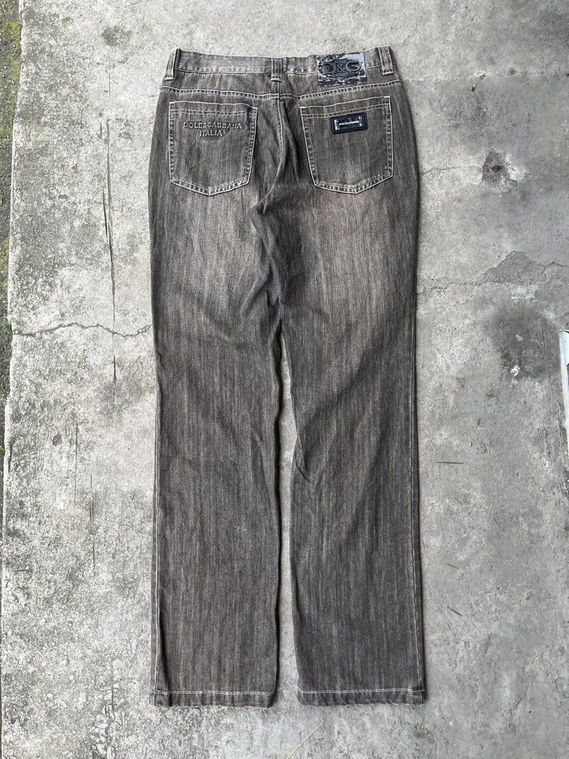 DOLCE & GABBANA (Category: Jeans) located in Gapan. Submitted by jamminandcrackin (Listing ID 1461243389, Image 2). Description: - Authentic Dolce & Gabbana grey wash denim jeans - Classic straight leg fit - D&G logo on back pocket - Metal plate detail on front coin pocket - Made in Italy - Timeless wardrobe essential.