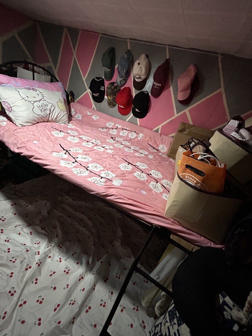 Double decked bed (Category: Bed Frames & Mattresses) located in Manila. Submitted by prlvdbypau (Listing ID 1461244247, Image 3). Description: Ps: don’t mind the things only the bed is selling -double size and king size - Sturdy metal bunk bed - Perfect for kids or shared rooms - Ladder included for easy access -og price is 9k -can do nego .