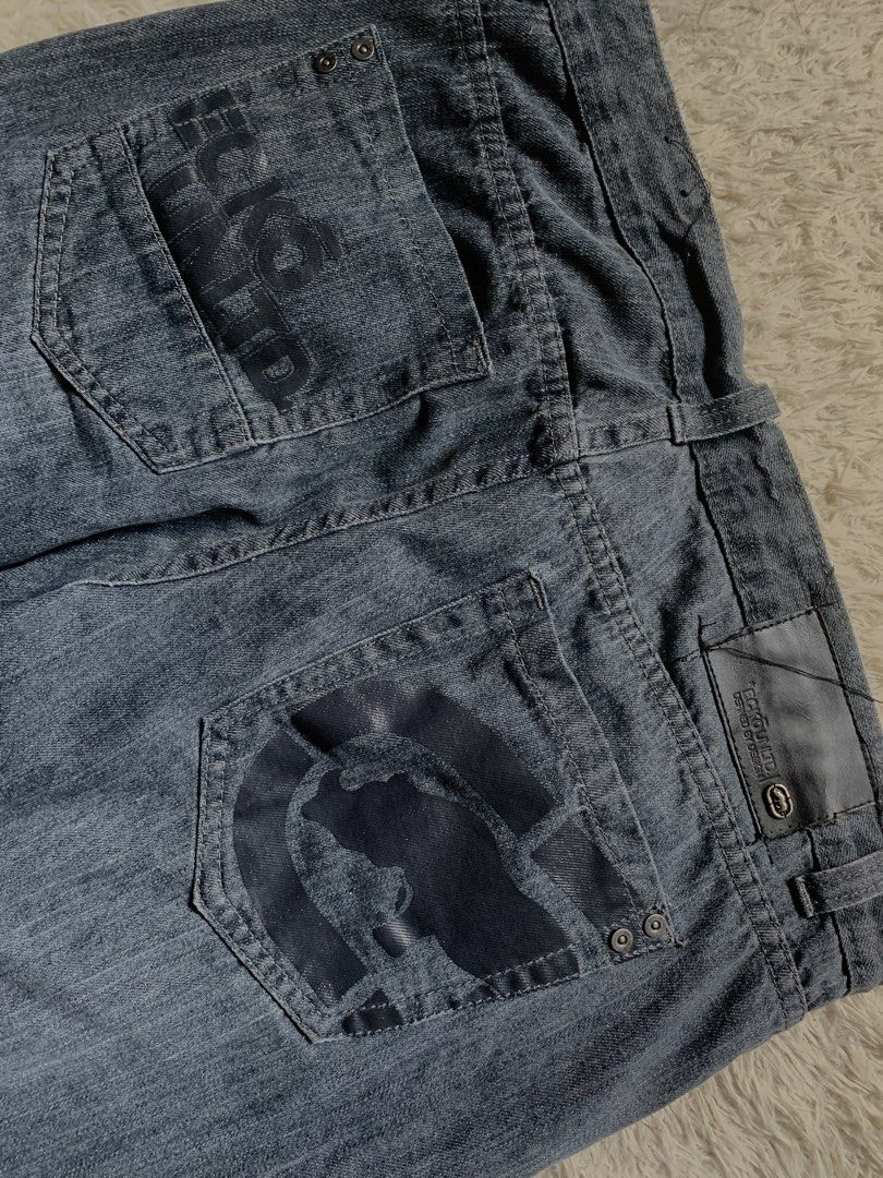 Ecko Unlimited Denim Shorts Size 36 (Category: Shorts) located in General Santos City (Dadiangas). Submitted by thrifty_gsc (Listing ID 1461140730, Image 3). Description: - Ecko Unlimited denim shorts - Dark wash - Size 36 - Classic Ecko rhino logo on back pockets - Button and zip fly - Ideal for casual wear.