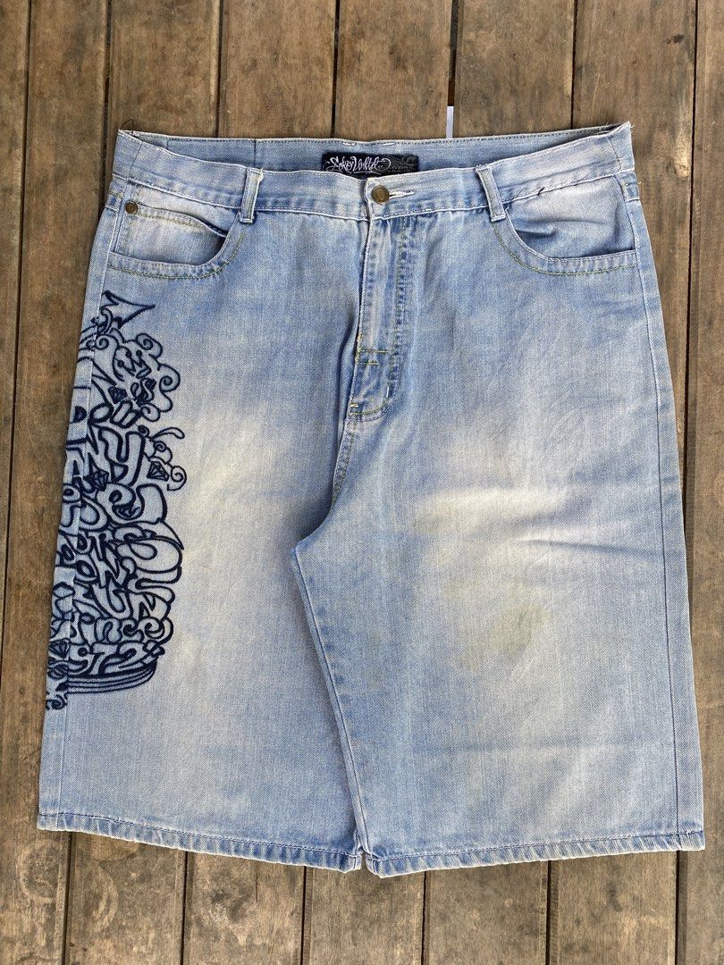 ECKO UNLTD BIG EMBROIDERY (Category: Shorts) located in Manila. Submitted by bottomswrldwidev2 (Listing ID 1461138057, Image 1). Description: ECKO UNLTD BIG EMBROIDERY | JORTS Waist: 38 Lenght: 26 Thigh: 15 Hem: 12 Condi: 9.9/10 - goodcondi (fade patch) .
