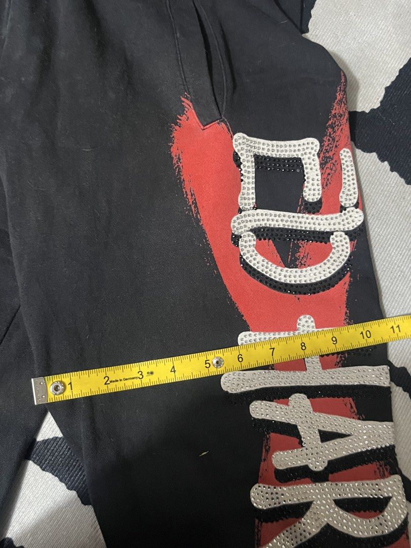 Ed hardy (Category: Joggers) located in Quezon City. Submitted by thriftshop_treasure (Listing ID 1461245543, Image 2). Description: Large 32-38 x 42.