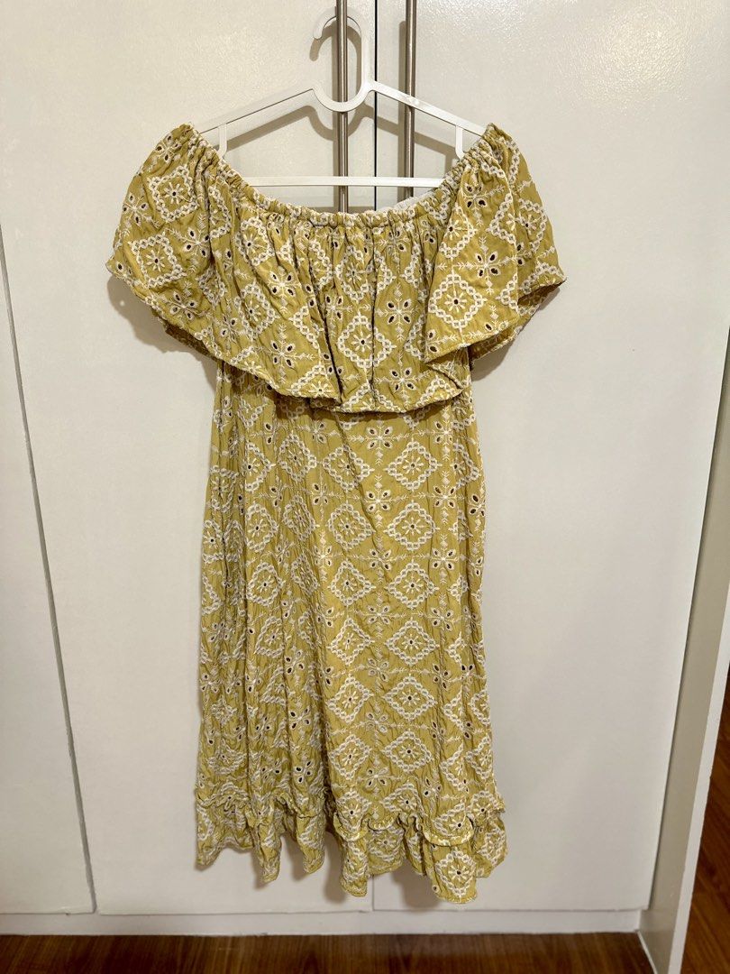 ELIN Dress (Category: Dresses) located in Mandaluyong City. Submitted by msi17 (Listing ID 1461185800, Image 1). Description: Can also be used as nursing dress.
