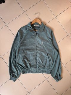 (Category: ) located in . Submitted by yatthriftstore (Listing ID 1461238460, Image 1). Description: .