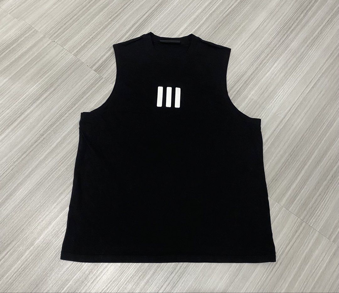 Essentials fear of god (Category: Tshirts & Polo Shirts ) located in Manila. Submitted by hell_market (Listing ID 1461267343, Image 1). Description: .