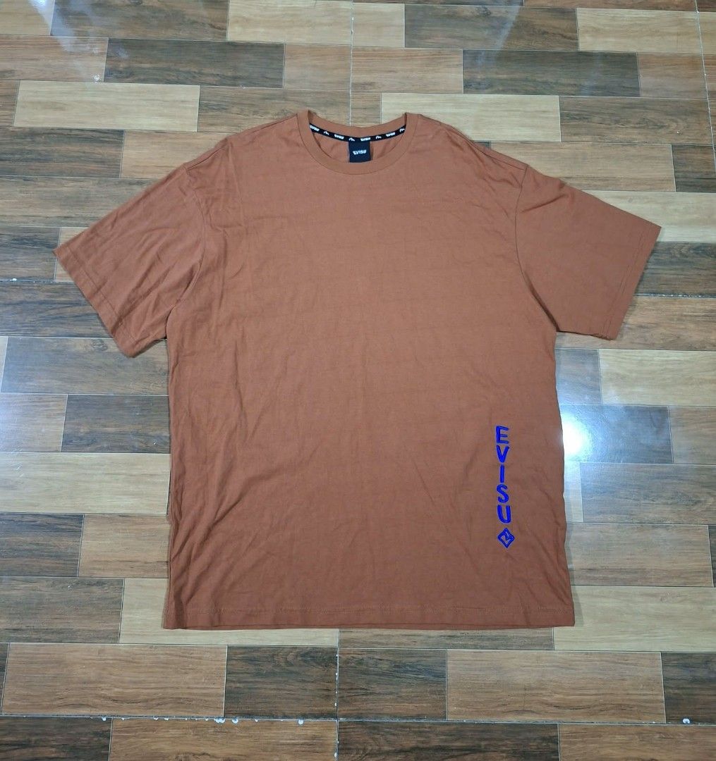 Evisu T shirt (Category: Tshirts & Polo Shirts ) located in Pili. Submitted by thrift_ni_buboy (Listing ID 1461276380, Image 1). Description: Evisu T shirt Size Xl Excellent Condition No issue Location: Bicol Area.