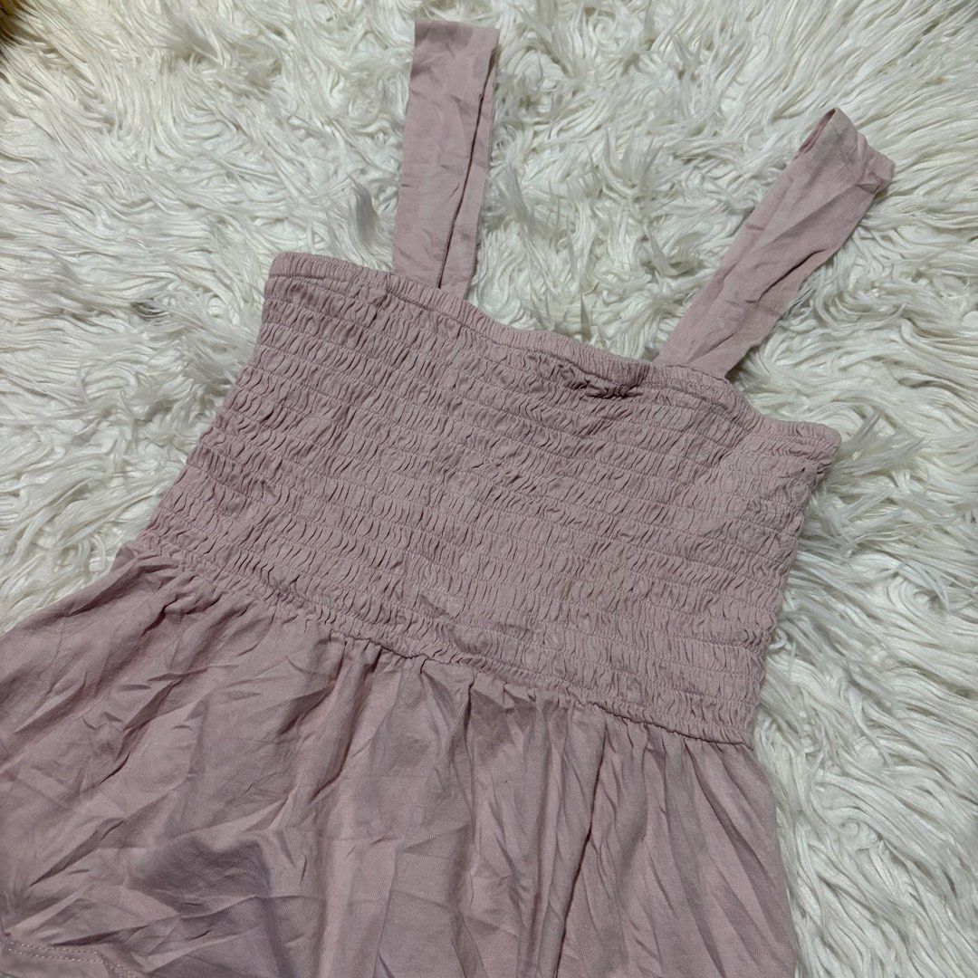 Express Smocked Peplum Top - Size S - Pink (Category: Sleeveless) located in Davao. Submitted by elizzadiac (Listing ID 1461226182, Image 2). Description: - Cute pink smocked top from Express - Features a square neckline with adjustable straps - Flattering peplum hem for added shape - Made in Indonesia - Size S - Perfect for casual or dressed-up occasions.