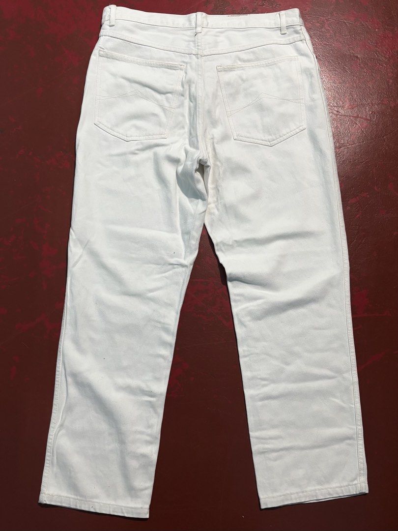 FADED OUT LABEL REGULAR FIT DENIM (Category: Jeans) located in Manila. Submitted by tindero_ng_ano (Listing ID 1461180741, Image 2). Description: FADED OUT LABEL REGULAR FIT DENIM -Size: 34-36 US Mens -Dimensions: Waist: 18” (36”), Leg Width: 14, Length: 42” -Condition: Used trice / No issue -Price: 400 -Rfs: Decluttering.