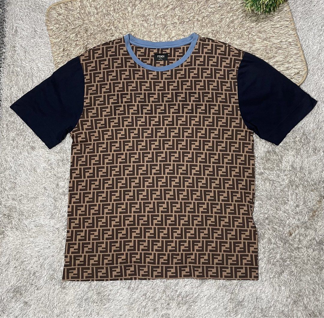 fendi monogram t-shirt (Category: Luxury Apparel) located in Las Pinas. Submitted by moncaz2461827 (Listing ID 1461258904, Image 2). Description: Fend! Monogram tee Size large to xl Dimes 22x28 fit xl Excellent condition Color rate 9.8/10 No issue 💌.