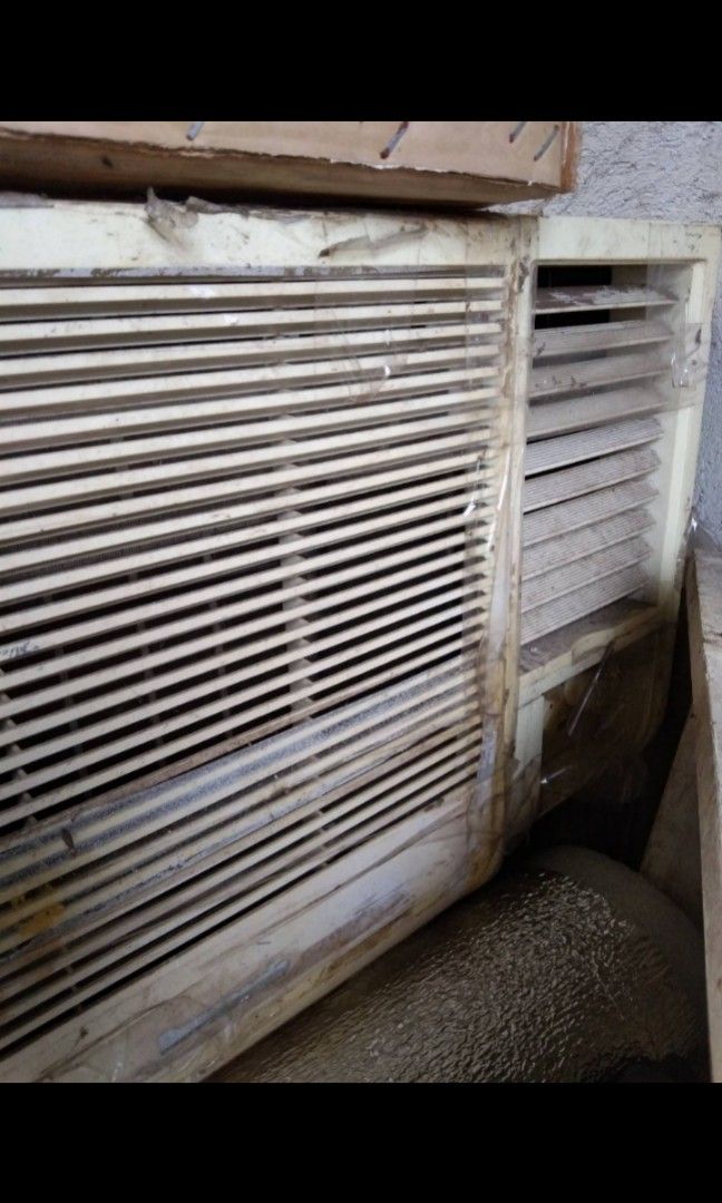 For sale aircon (Category: Air Conditioning and Heating) located in Quezon City. Submitted by rionava (Listing ID 1461306124, Image 1). Description: for sale panasonic aircon 1.5hp with minor issue for pick up only as is.for details just contact the seller..