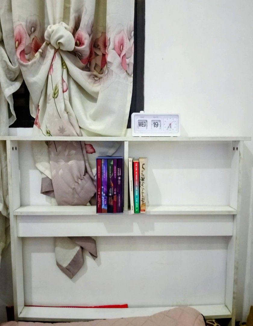 Multifunctional Side Table & Display Shelf (Category: Shelves, Cabinets & Racks) located in Pateros City. Submitted by foryoufindsph (Listing ID 1461119943, Image 2). Description: ​🛋️ Multifunctional Side Table & Display Shelf 💸 NOW ONLY ₱299 (Orange App Price: ₱605) ​Multi-purpose aesthetic storage for your living room or bedroom! Great for books, lamps, plant decor, or bedside essentials. ✨ ​✅ Condition: Preloved • 10/10 No issues 📸 Photos: 