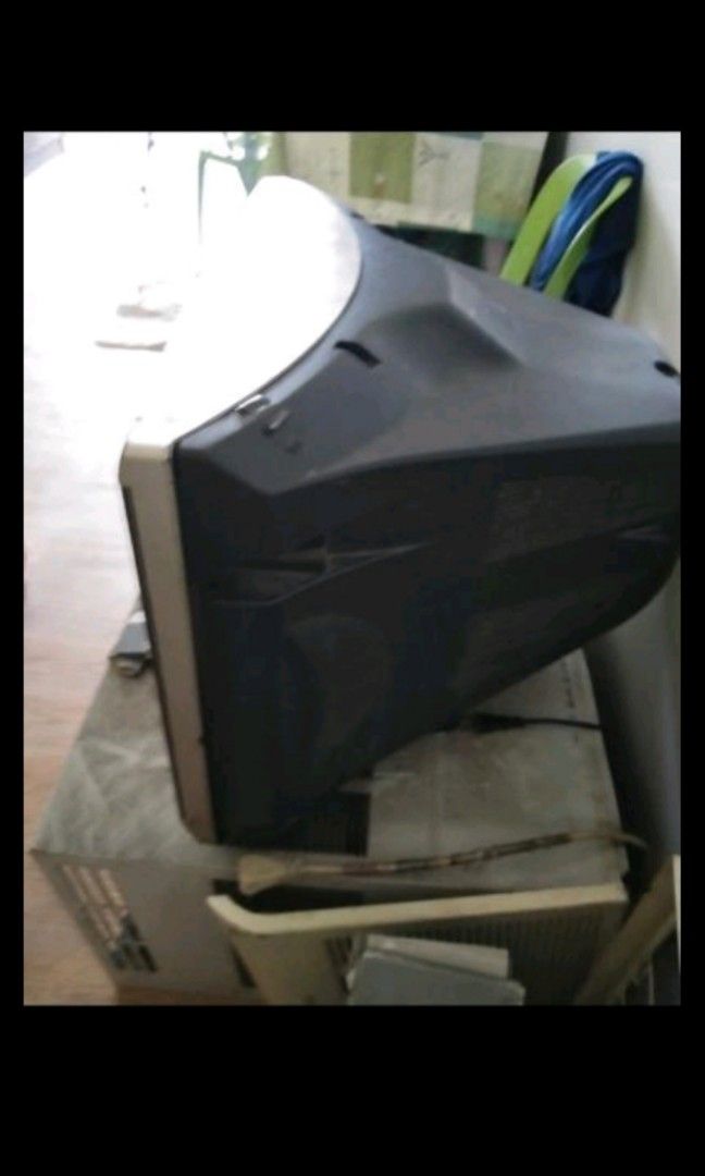 For sale tradional tv (Category: TV) located in Quezon City. Submitted by rionava (Listing ID 1461306424, Image 1). Description: for sale old style tradional tv sanyo brand 18 inches with minor issue running condition as is for pick up only rush sale.serious and interested parties only will entertained..