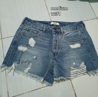 (Category: ) located in . Submitted by davidclothing (Listing ID 1461320383, Image 1). Description: .