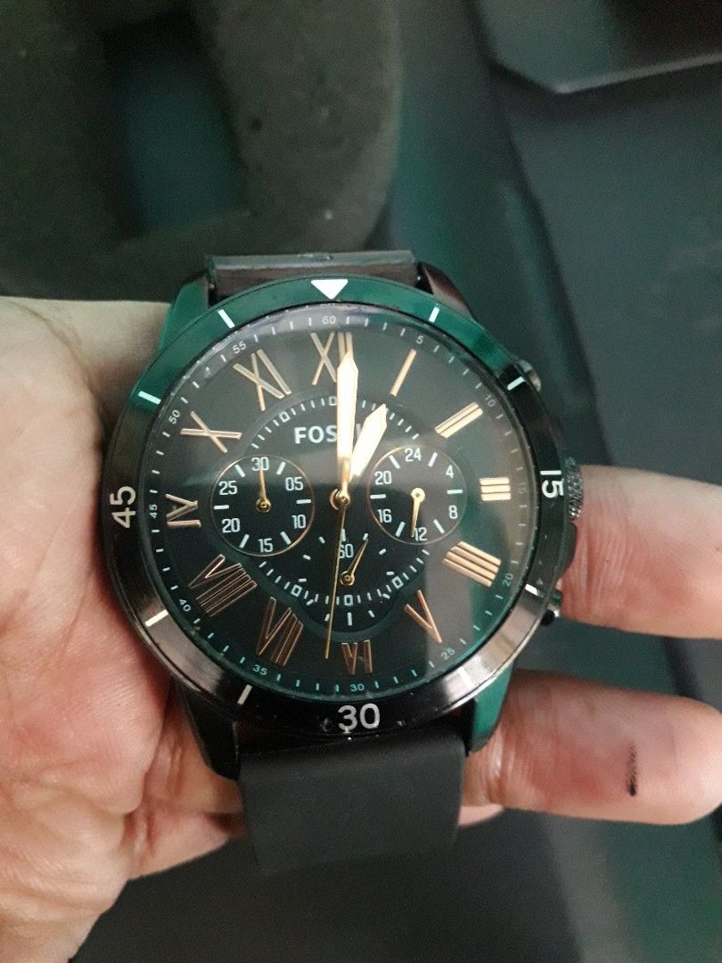 Fossil Chronograph Watch Black Dial Roman Numerals (Category: Men's Watches) located in Paranaque City. Submitted by omaraguirre (Listing ID 1461172154, Image 3). Description: - Fossil watch with a sleek black dial - Features elegant Roman numeral hour markers - Functional chronograph with sub-dials for added utility - Comfortable black strap - Durable stainless steel case back - Versatile design suitable for both casual and formal wear.