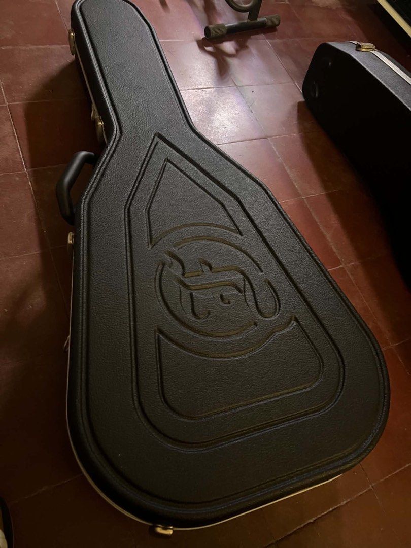 Furch Vintage OM-1 (Category: Musical Instruments) located in Mandaluyong City. Submitted by kopitiandbiscuits (Listing ID 1461260542, Image 2). Description: Furch Vintage OM-1 Natural All Solid LR Baggs Anthem Pickup Hiscox Hardcase 150k (nego).