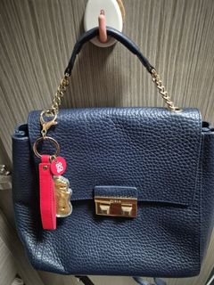 (Category: ) located in . Submitted by fromywardrobe (Listing ID 1461219145, Image 1). Description: .