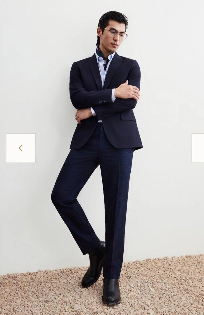 G2000 Navy Smart Fit Linen Blazer (Category: Coats, Jackets and Outerwear) located in Manila. Submitted by PrinceDani.Clothing (Listing ID 1461176081, Image 3). Description: G2000 navy linen smart fit blazer large fit 22in width 29in length 18.5in shoulder 26in sleeves excellent condition .
