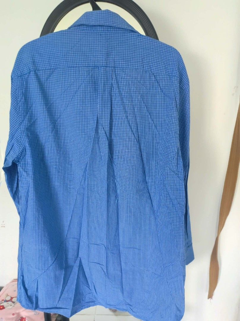 Gap Blue Longsleeve for Men (Category: Formal Shirts) located in Bacolod City. Submitted by saltandlight.thrift (Listing ID 1461273626, Image 2). Description: .