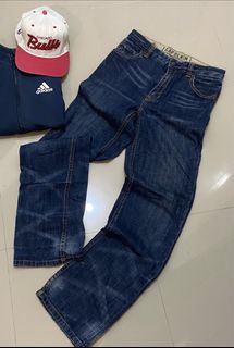 (Category: ) located in . Submitted by gels.closet (Listing ID 1461172526, Image 1). Description: .