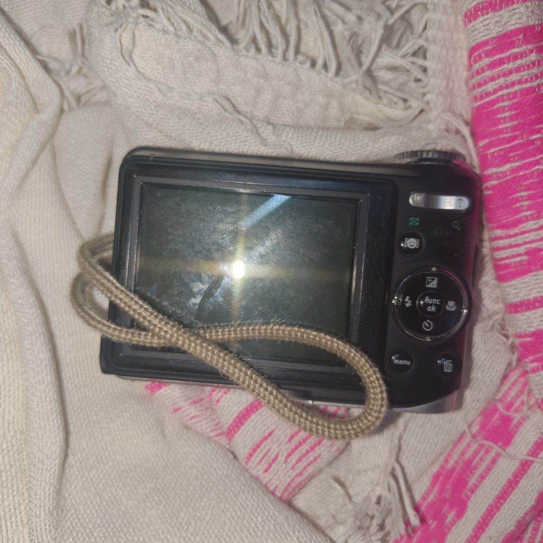 GE A835 Digicam (Category: Cameras) located in Ilagan. Submitted by bajustine (Listing ID 1441141137, Image 2). Description: ‎[WORKING] GE A835 Digital Camera ‎🏷️₱1,299 + shipping fee‼️ 📍ILAGAN, Isabela 3300 ‎SAMPLE SHOTS 📸‼️: https://drive.google.com/drive/folders/1WbIdZ1Uhmi-gjOQFWg9HfZ9nSUJUQdHf + Takes AA Batteries 🔋⚡ ‎+ Clean and dreamy outputs 📸✨ + Perfect for sunsets and landscapes ⛱️🪴 + No issues whatsoever‼️✨🪄 ‼️AS-IS, UNIT ONLY‼️