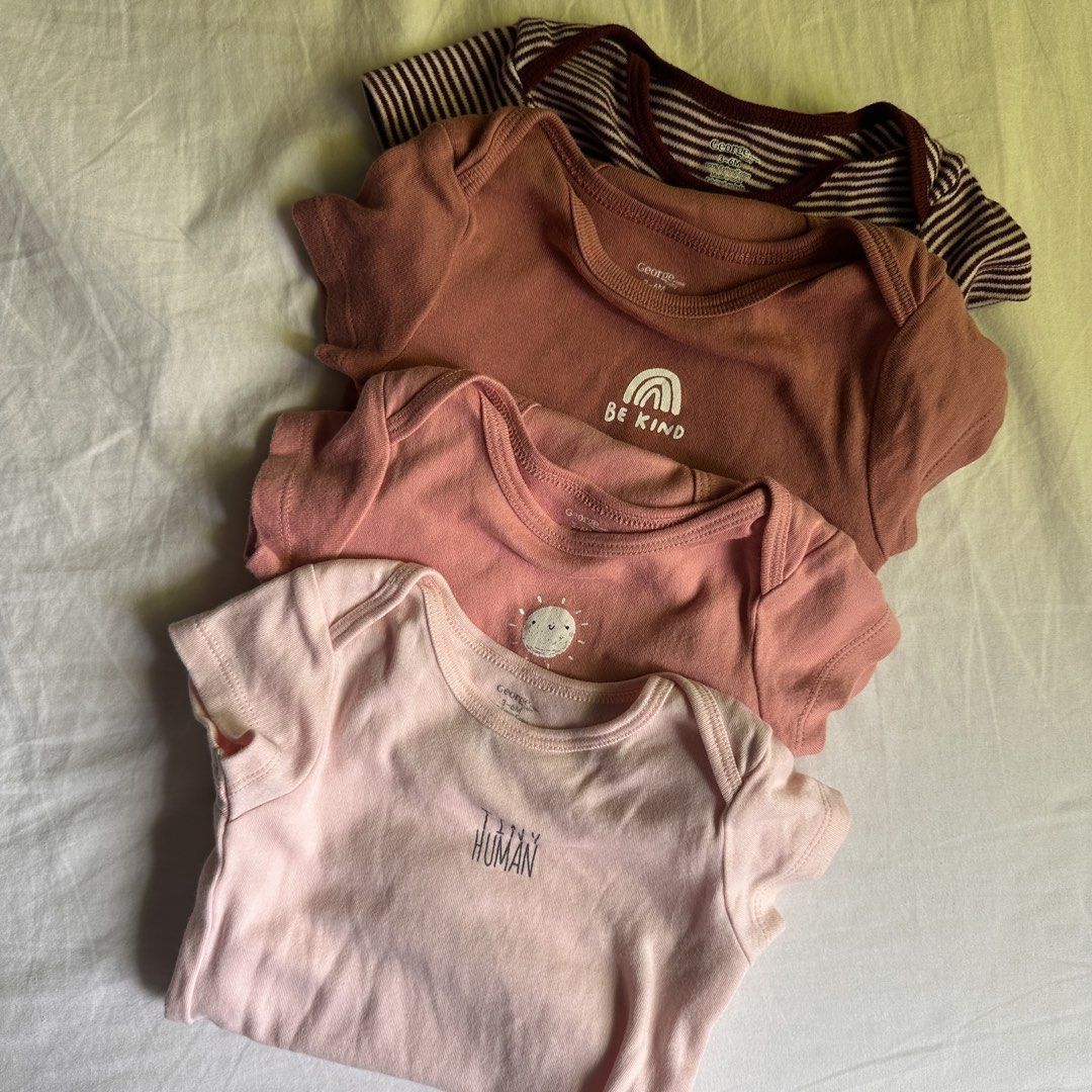George Baby Bodysuits 3-6 Months (Category: Babies & Kids Fashion) located in Urdaneta. Submitted by oc_decluttering (Listing ID 1461285281, Image 3). Description: Selling this adorable set of 9 George short-sleeve onesies. As bundle only. EUC. Check photos to appreciate (I can send all individual photos upon request, I can only upload 10 photos here) * Brand: George * Size: 3-6 Months * Includes: Various designs * Soft and comfortable cotton * N
