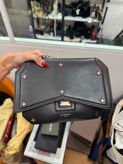 (Category: ) located in . Submitted by whatsaleswhatsaleswhatsales (Listing ID 1461233092, Image 1). Description: .