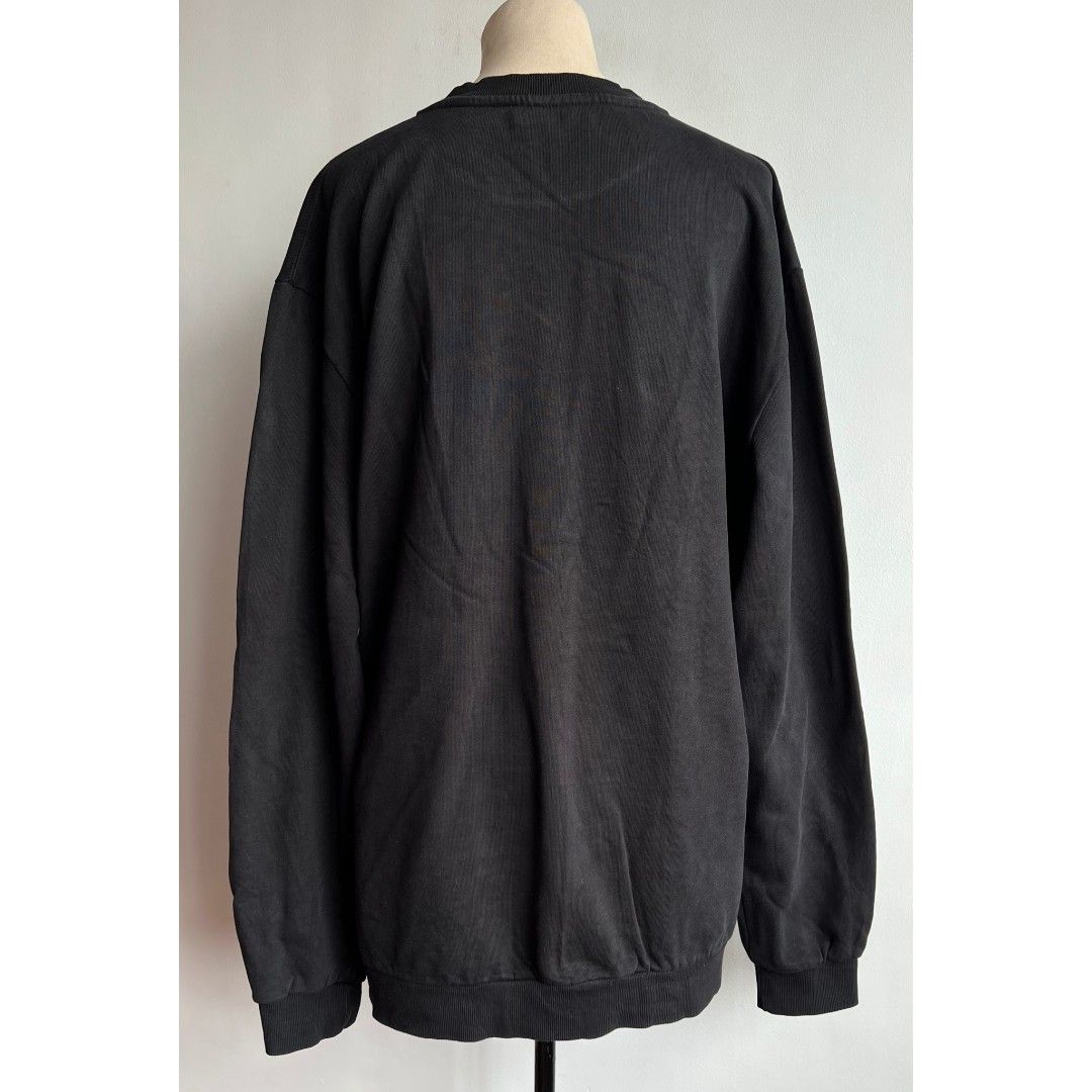 Givenchy Shark Sweatshirt Jacket sweater men's big plus size (Category: Coats, Jackets and Outerwear) located in Quezon City. Submitted by rosepam (Listing ID 1461218075, Image 3). Description: Givenchy Shark Graphic Crewneck Sweatshirt Size on tag: L FIX PRICE Measurements posted for reference Wash before wearing (stored item) Bought at a flea market in EU. Tags are posted. Pls. self authenticate..