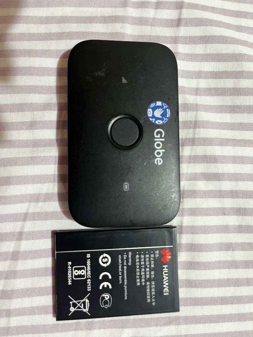 Globe Huawei Mobile WiFi (Category: Networking) located in Binan City. Submitted by med.ph7 (Listing ID 1461245632, Image 1). Description: 📶 FOR SALE: Globe Huawei Mobile WiFi E5573Cs-933 💰 ₱599 only!! • Globe-locked • Working properly • WiFi connection working • Battery included • Unit only • ❌ No charger ❌ No box ❌ SIM not included 📌 Condition: Used but fully functional 📌 Selling because not being used anymore. Meet-up / delivery can be arr