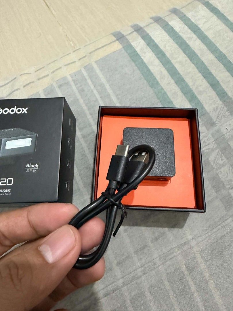 Godox IM20 Flash (Fujifilm) (Category: Cameras) located in Taguig. Submitted by joshuaosm96681 (Listing ID 1461292884, Image 2). Description: Godox IM20 Flash (Fujifilm) if you want a vintage look photography this is a good starter flash. Almost new, only used once! Lp is 1K (Fix) Meetup Sm taytay, Or lalamove.