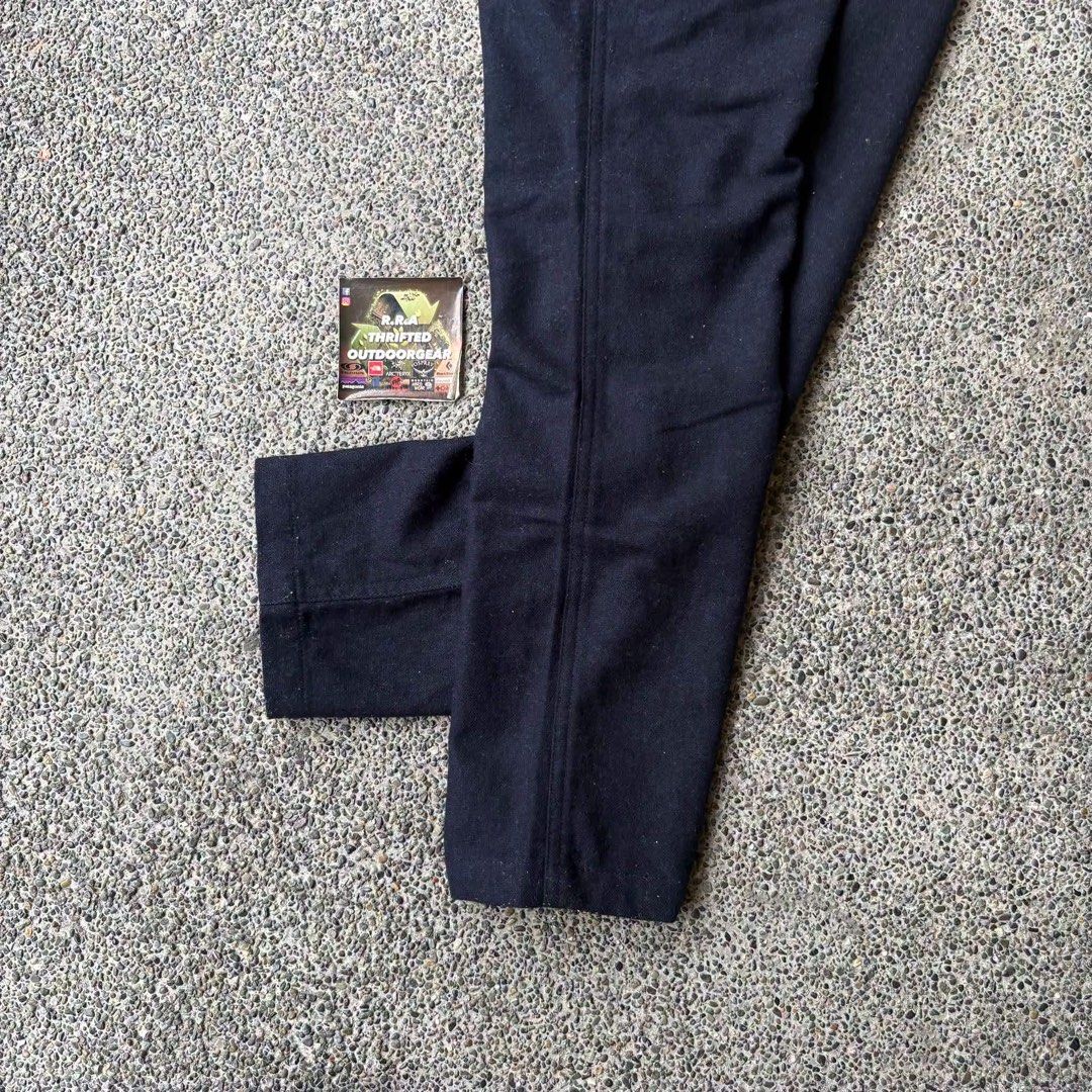 Gramicci Wool Climbing Pant Men’s (Category: Trousers) located in Caloocan City. Submitted by rjlthrifts (Listing ID 1461245307, Image 3). Description: Gramicci Wool Climbing Pant Men’s for cold-weather casual wear, urban commuting, and light outdoor activities during late autumn and winter. Excellent Condition Color rate 10/10 28 - 30 waist line 38 Length No Issue. Price. 1,980 Loc. South Caloocan Courier. J&T And Flash Express.