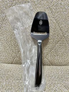 （分類：）位於 。 由 khsraal_4 提交（商品編號 1461136677，圖片 1）。簡介： 。