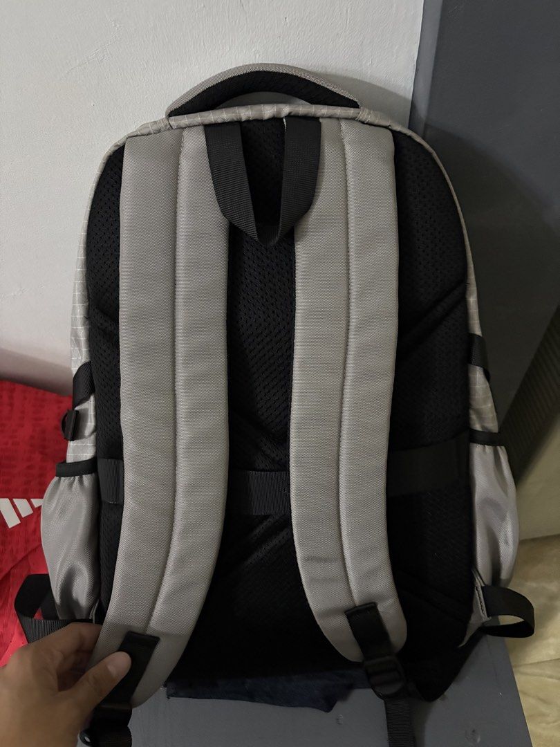 Gray Travel Backpack (Category: Backpacks) located in Iloilo. Submitted by bygone.ph (Listing ID 1461240443, Image 2). Description: .