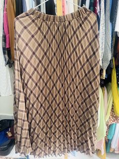 (Category: ) located in . Submitted by meenanuar390 (Listing ID 1461223704, Image 1). Description: .