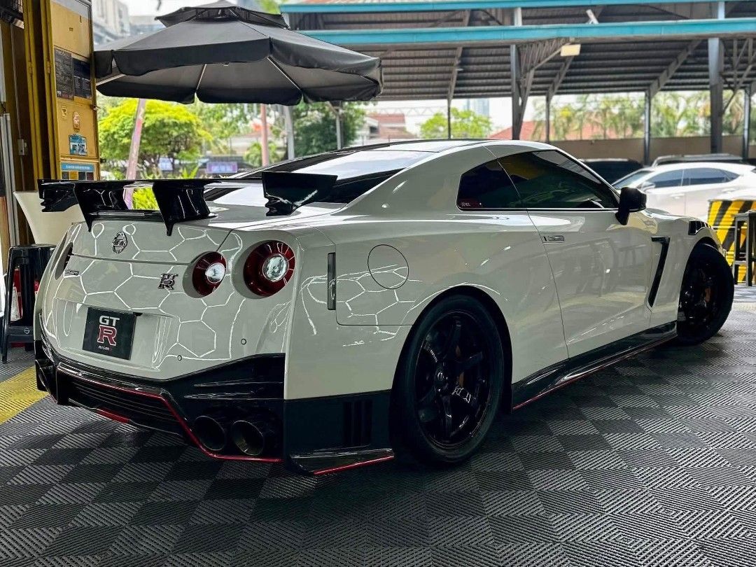 GTR R35 NISMO (Category: Announcements) located in Cavite. Submitted by eyamvillag08141 (Listing ID 1461167392, Image 1). Description: NISSAN GT-R R35 NISMO - 1/3 LOCAL UNITS in the PH - 9,XXX Original Mileage - 2018 Model - All Stock Exterior - Nismo Carbon Bucket Seats Option - Armytrix Full Titanium Valvetronic Exhaust - Armytrix Downpipes - Nismo Fender Vents - Stock Tune - SUPER LOADED (900k worth) - Local Unit - EXTREMELY RARE - Full GYEON 