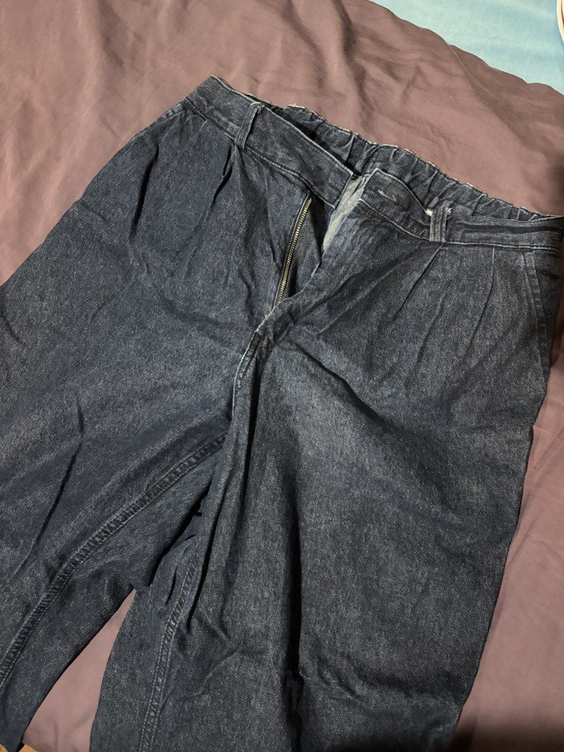 GU PANTS (Category: Jeans) located in Manila. Submitted by ioeeon (Listing ID 1461279667, Image 1). Description: PRICE NEGOTIABLE button missing but only worn like 4-5 times. nahatak lang ung button pagtanggal ko ng pants nice quality goods for everyday pero natambak lang pants sa closet ko so im letting this go.