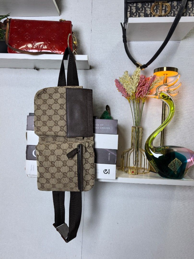 Gucci GG monogam double packet bag dark brown (Category: Luxury Bags & Wallets) located in Baguio. Submitted by ashzachary (Listing ID 1461273020, Image 3). Description: Gucci GG monogam double packet bag dark brown Condition :Excellent condition Color rate 10/10 Coded 28566 56789 Size :Medium No issues No flaws Super ganda sa personal Pm. More details Good quality Plsss 📌No Bogus 📌No return MOP What you see is what you get PALAWAN, CEBUNA GCAS
