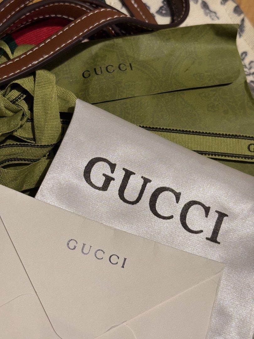 Gucci Interlocking G floral canvas tote bag (Category: Luxury Bags & Wallets) located in Manila. Submitted by barbie_nicole17 (Listing ID 1461210411, Image 3). Description: Brand New Gucci Interlocking G floral canvas tote bag - 1:1 Replica.