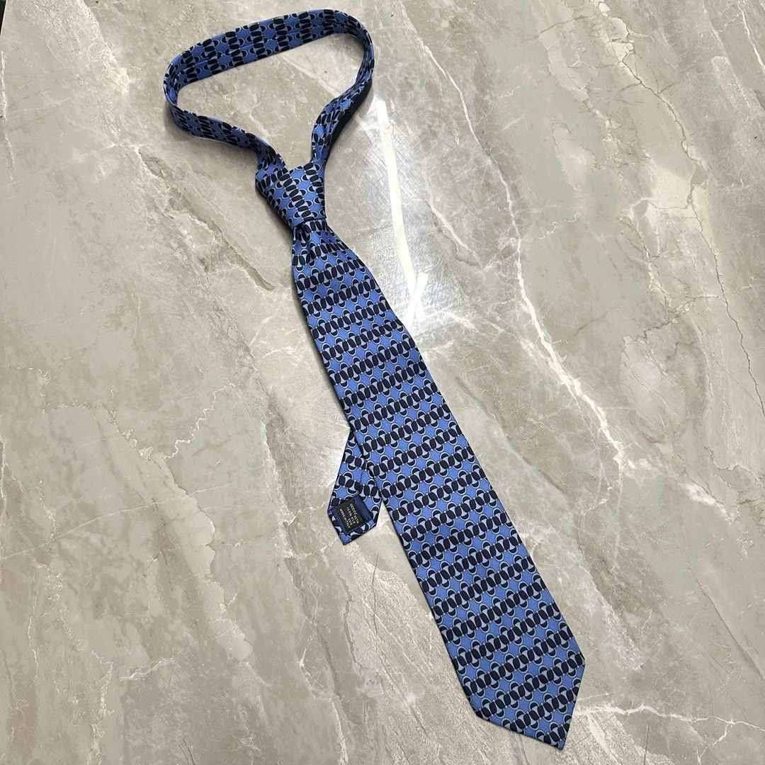 GUCCI Vintage Blue Patterned Silk Neck Tie (Category: Ties) located in Lemery. Submitted by thesecond_row.ph (Listing ID 1461211309, Image 2). Description: GUCCI Vintage Blue Patterned Silk Neck Tie Authentic! Made in Italy No issue Best for formal suits! 👔.