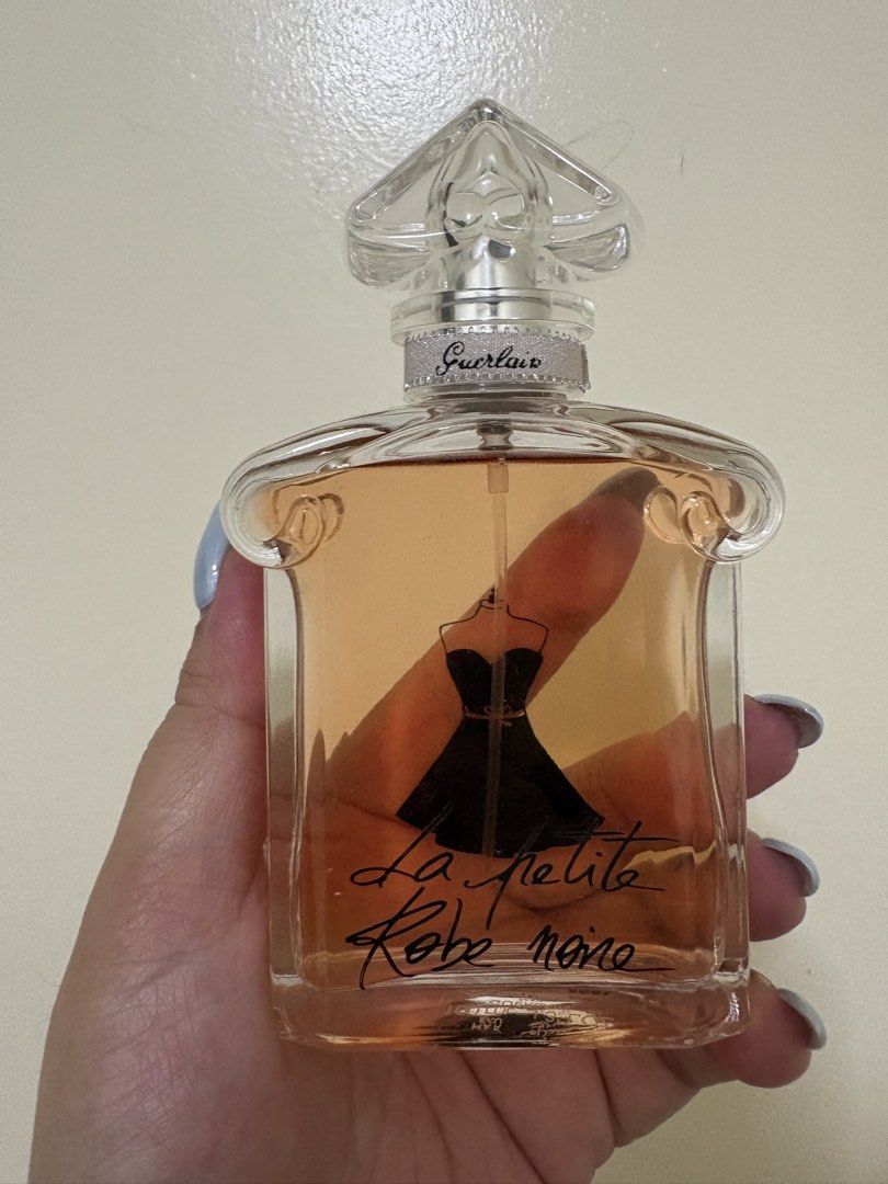 Guerlain La Petite Robe Noire Eau de Parfum 100ml (Category: Fragrance & Deodorants) located in Quezon City. Submitted by keimanalad (Listing ID 1461189807, Image 1). Description: - Guerlain La Petite Robe Noire Eau de Parfum - Size: 100ml bottle - Scent Profile: Fruity and sweet with notes of almond and cherry - Versatile: Ideal for everyday wear or special occasions - No box rfs: Decluttering Loc: Taguig No meet ups Courier will be shouldered b