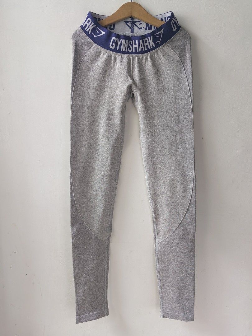 Gymshark Flex Leggings (XS) (Category: Activewear) located in Baguio. Submitted by kacijom (Listing ID 1461174061, Image 1). Description: •₱500 •Gymshark Flex Leggings •Size XS, 11" waist laid flat, 34" length •Condition 10/10 (Excellent Used Condition) light gray violet.