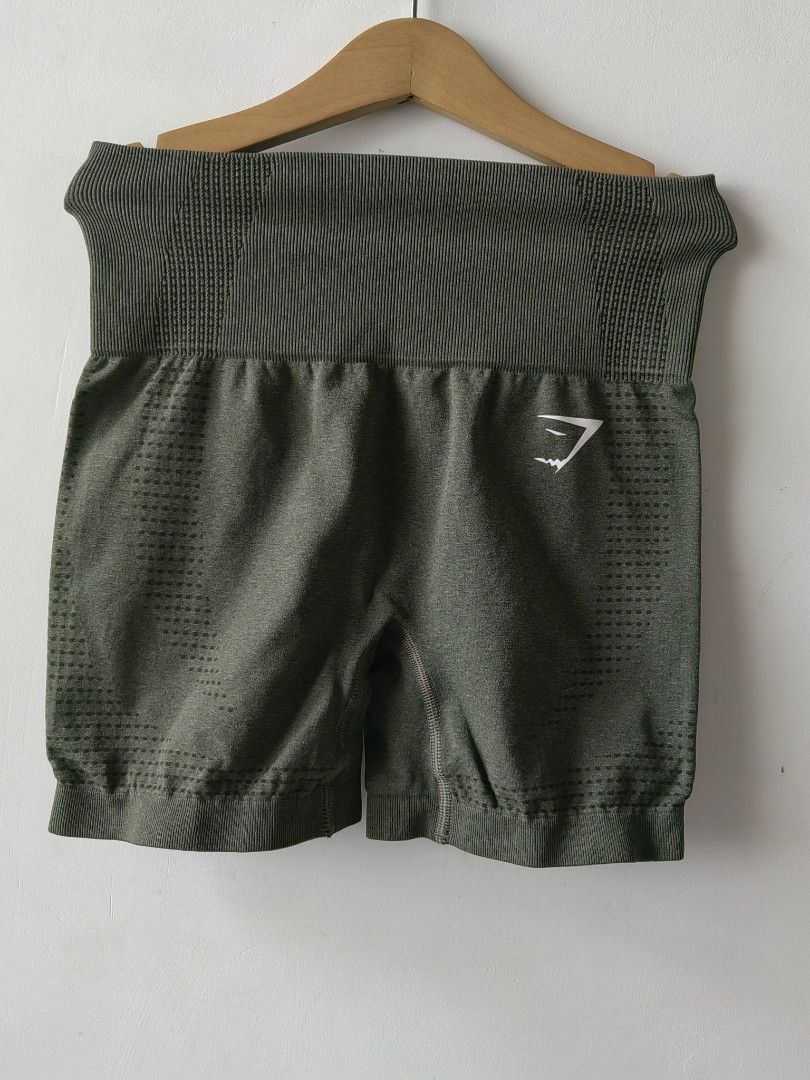 Gymshark Green Shorts (XS) (Category: Activewear) located in Baguio. Submitted by kacijom (Listing ID 1461179998, Image 1). Description: •₱600 •Gymshark Green Shorts •Size XS, 11"x13" •Condition 10/10 (Excellent Used Condition).