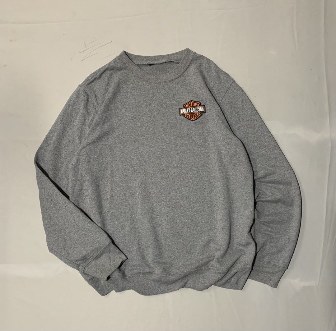 Harley Davidson Crewneck (Category: Coats, Jackets and Outerwear) located in Manila. Submitted by izzypizzyco (Listing ID 1461214181, Image 2). Description: .