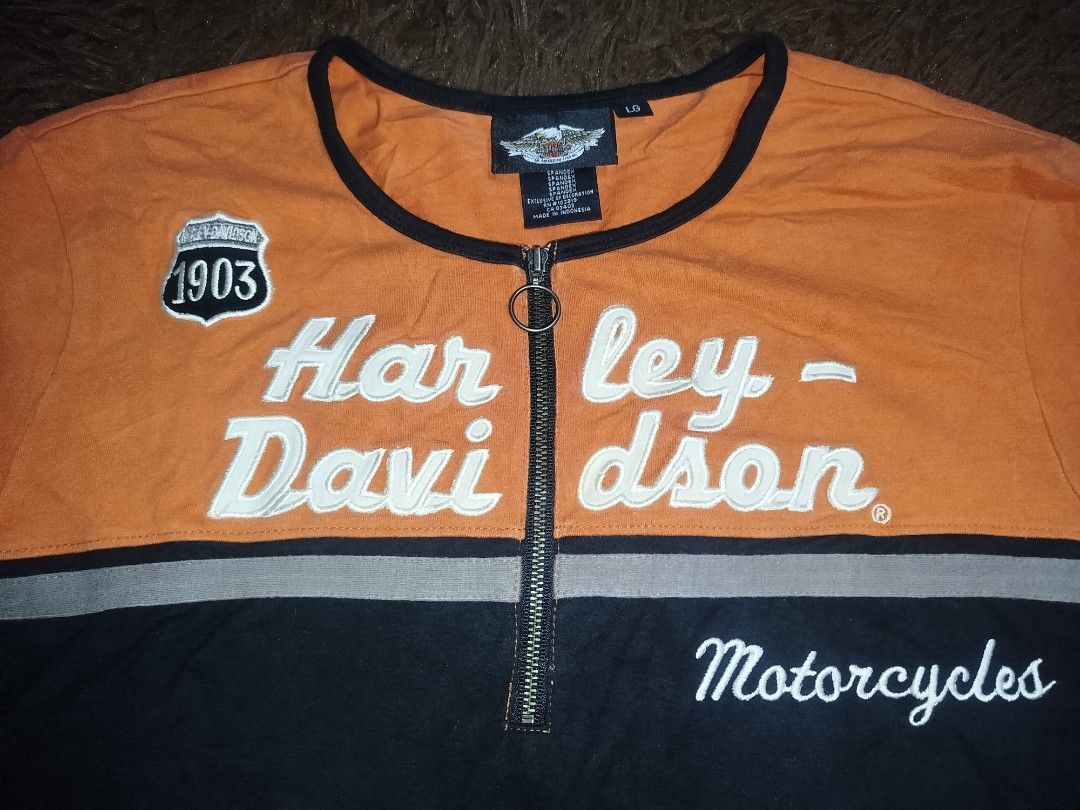 Harley Davidson Quarter Zip Shirt (Category: Shirts) located in San Juan City. Submitted by reddvelasquez4298 (Listing ID 1461234878, Image 2). Description: Harley Davidson Quarter Zip Shirt Size Large 18.5 Width 23 Length Good Condition No issues 500 pesos PM.