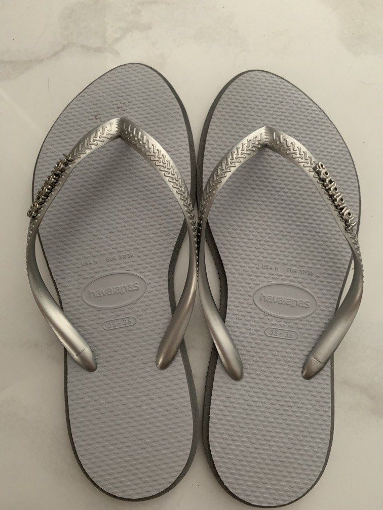 Havaianas SLIPPERS (Category: Slippers and slides) located in Quezon City. Submitted by prelovedsaleitems (Listing ID 1461321971, Image 1). Description: .