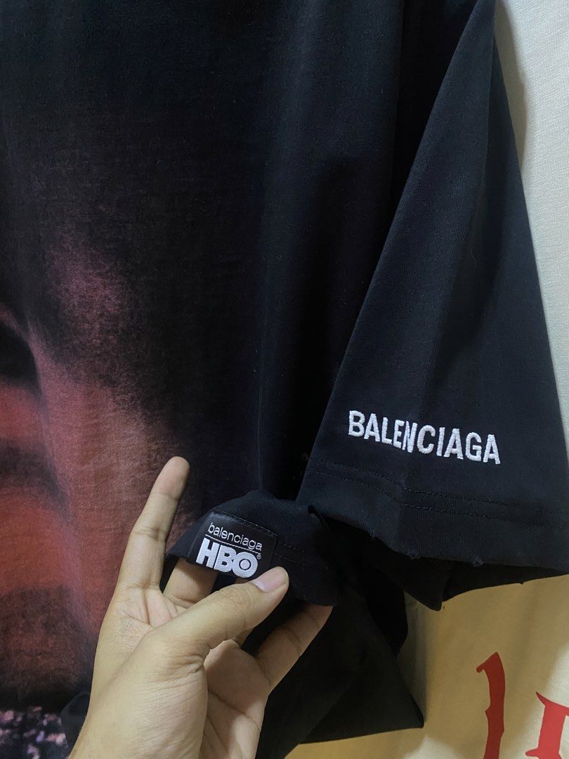 HBO x BALENCIAGA (Category: Activewear) located in Manila. Submitted by itachi1997 (Listing ID 1461283353, Image 3). Description: HBO x BALENCIAGA Dimes 29x22 Complete Tags inclusion- Balen Ziplock Aspak Free Balenciaga Paper bag DM🖤✨📩.