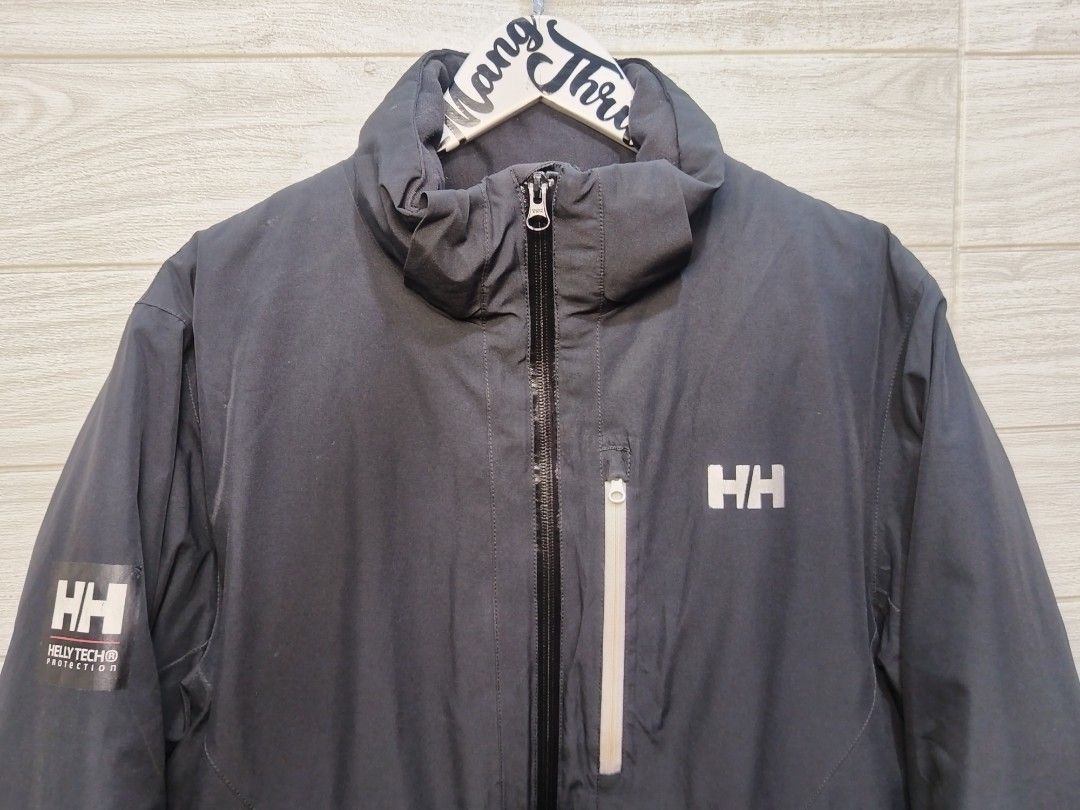HELLY HANSEN 700+ FILL DOWN JACKET (Category: Coats, Jackets and Outerwear) located in Sorsogon. Submitted by mang_thrift2 (Listing ID 1461232218, Image 3). Description: M on tag 22w28L Water repellent Issue male velcro strap.
