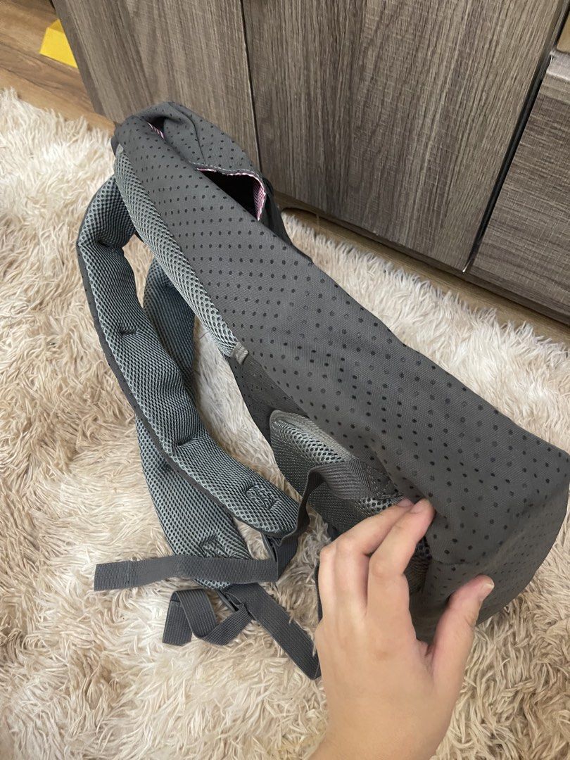 HERSCHEL LITTLE AMERICA BACKPACK (Category: Backpacks) located in Concepcion. Submitted by wowsinigangmix (Listing ID 1461261811, Image 2). Description: HERSCHEL LITTLE AMERICA BACKPACK COLOR BLACK/WHITE LARGE SLIGHTLY USED BUT STORED IN THE CABINET NEEDS CLEANING MANAGE EXPECTATIONS.